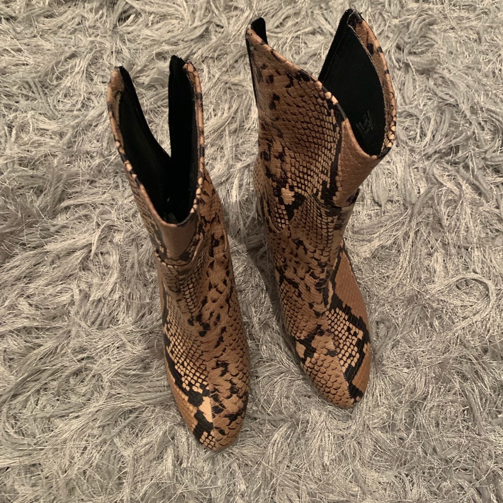 Fux Snake skin booties